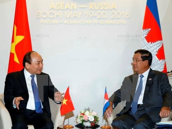 PM holds bilateral meetings with ASEAN leaders - ảnh 1